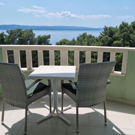 Guesthouse Dominovic Brela Exterior photo