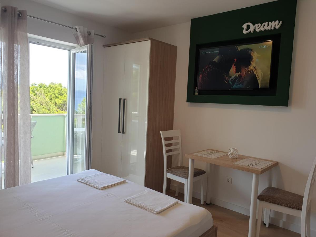 Guesthouse Dominovic Brela Exterior photo
